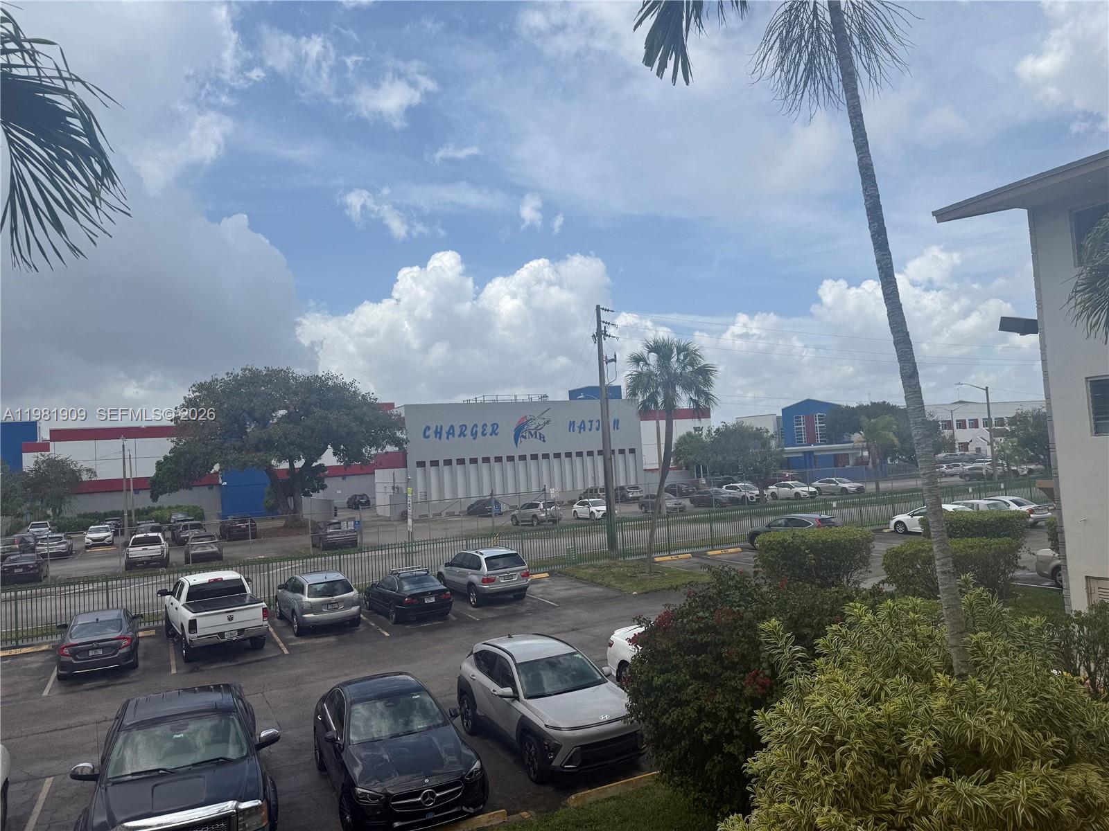 16701 NE 13th Ave #214 Miami, FL 33162