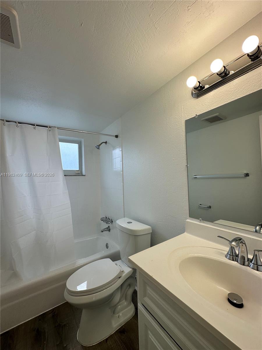 1400 NE 56th St #109 Fort Lauderdale, FL 33334