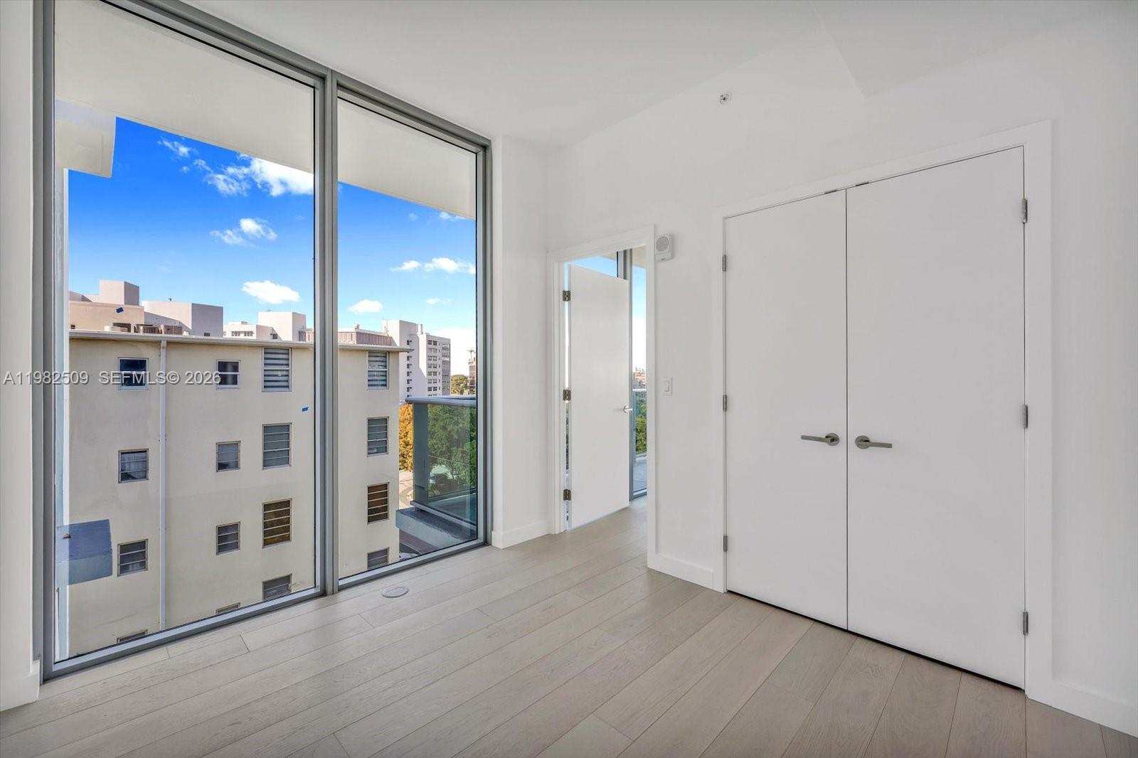 9201 E Bay Hbr Dr #702 Bay Harbor Islands, FL 33154