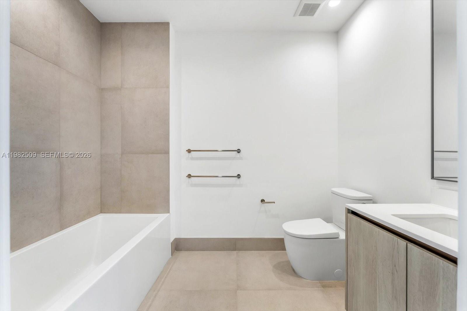 9201 E Bay Hbr Dr #702 Bay Harbor Islands, FL 33154