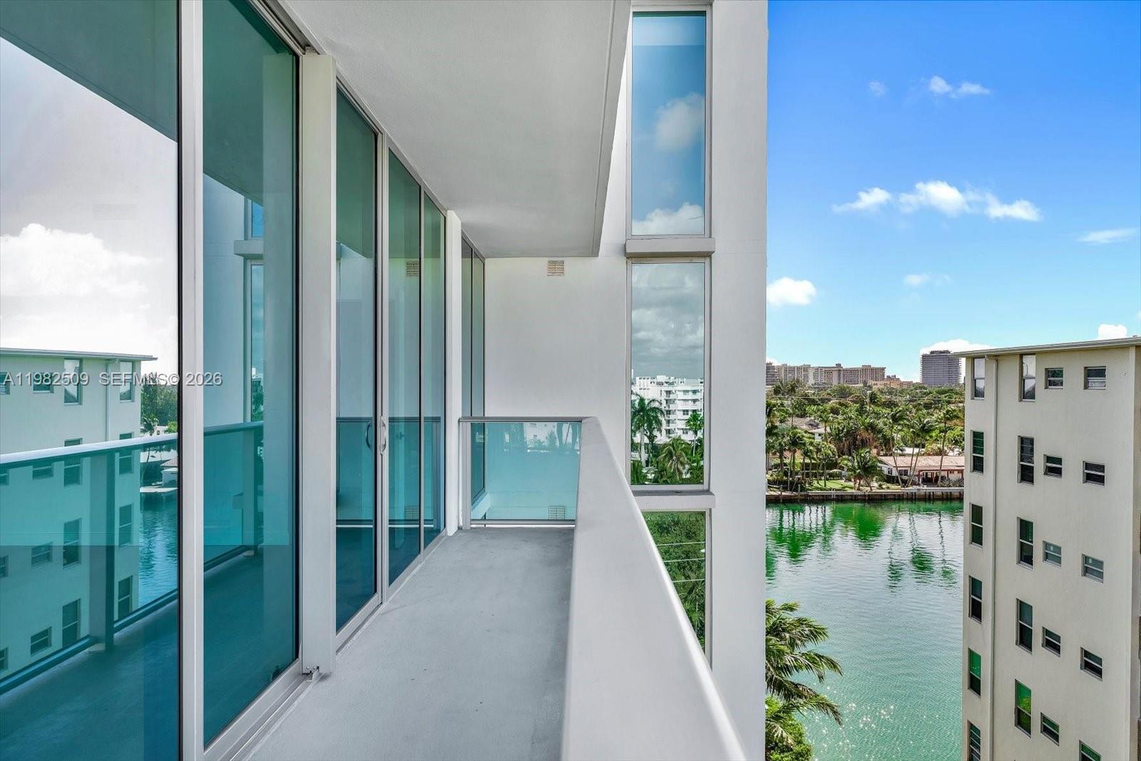 9201 E Bay Hbr Dr #702 Bay Harbor Islands, FL 33154