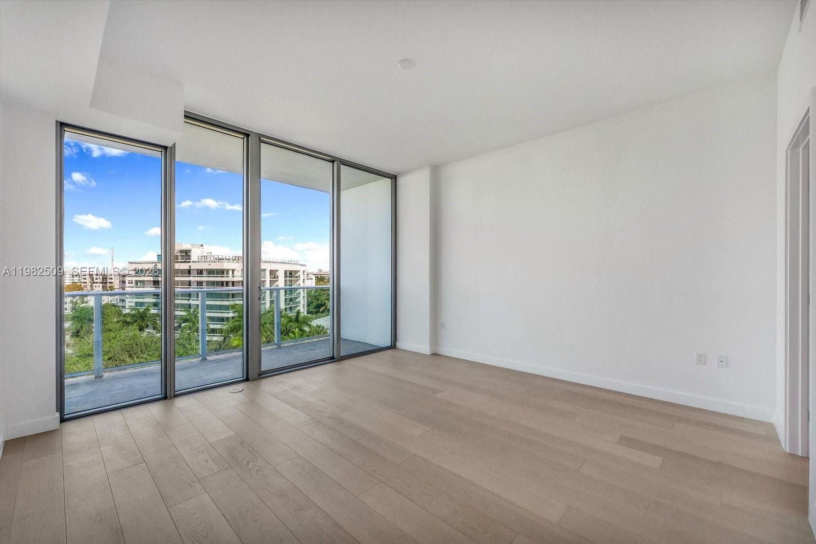 9201 E Bay Hbr Dr #702 Bay Harbor Islands, FL 33154