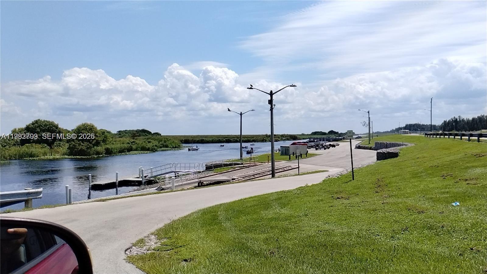 225 S Fronda St Clewiston, FL 33440