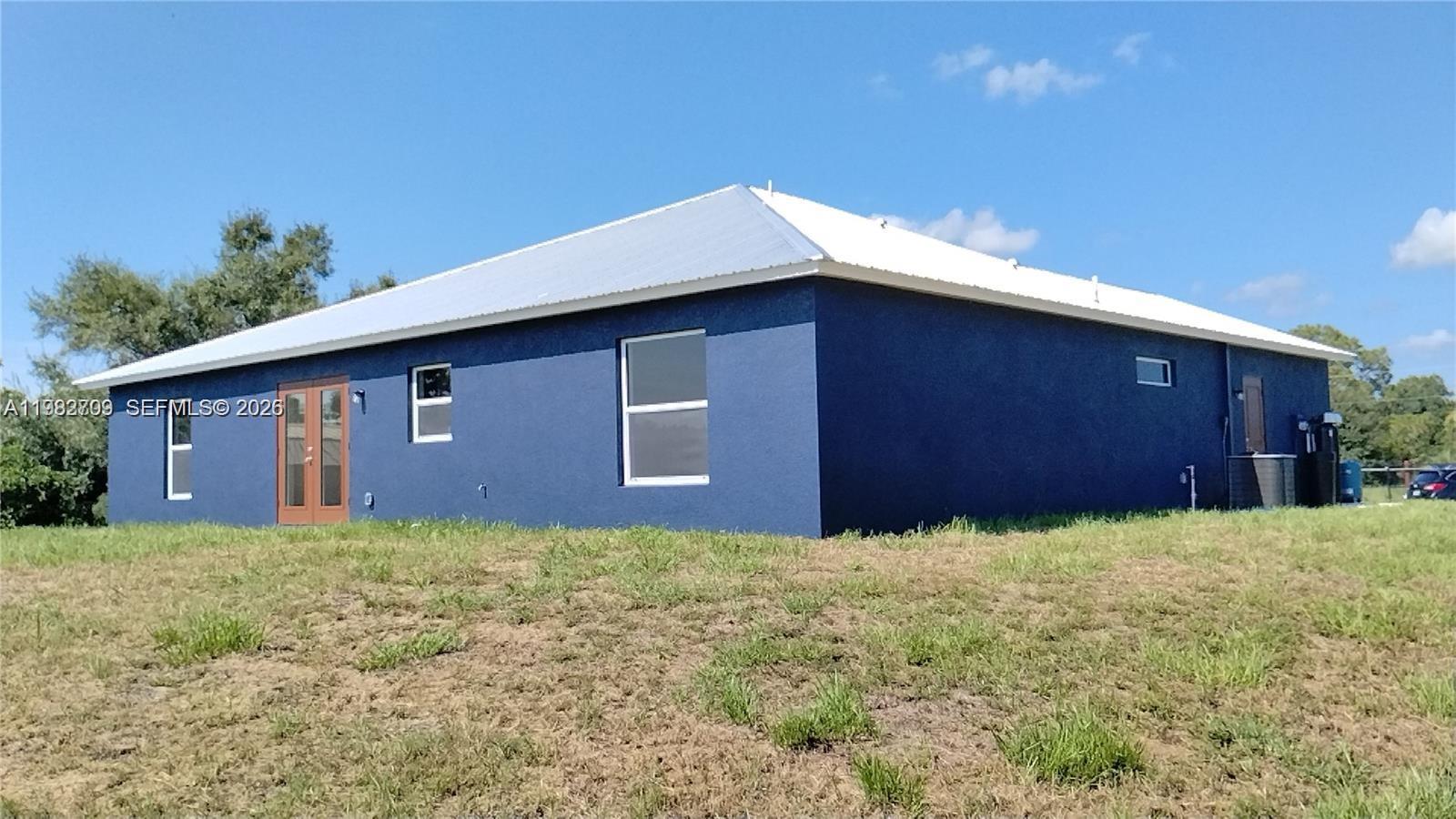 225 S Fronda St Clewiston, FL 33440