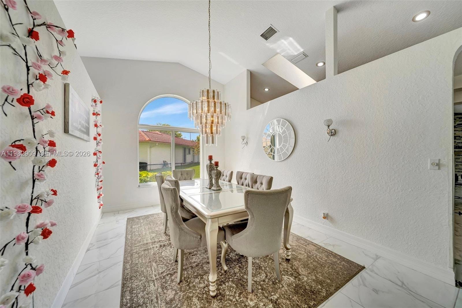 106 SW 85th Ter Coral Springs, FL 33071