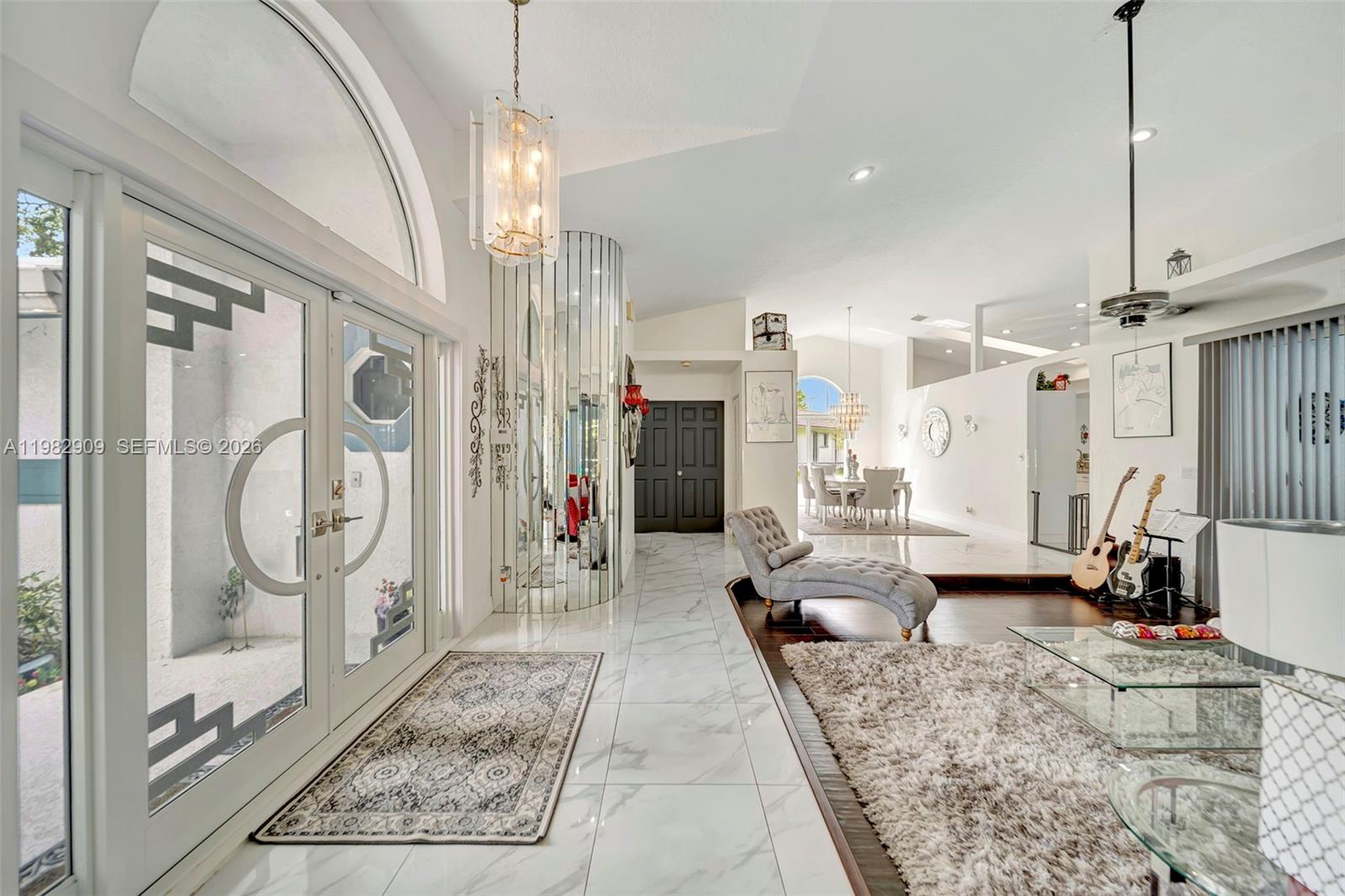 106 SW 85th Ter Coral Springs, FL 33071