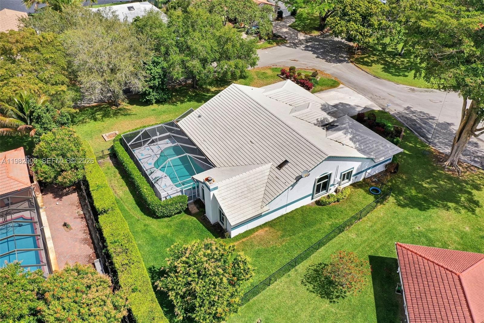 106 SW 85th Ter Coral Springs, FL 33071