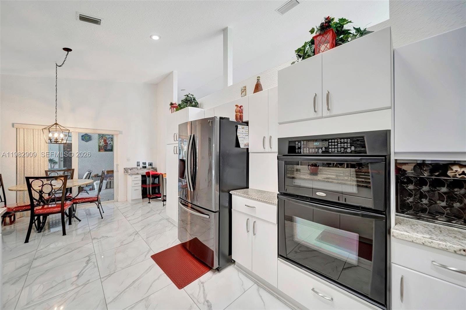 106 SW 85th Ter Coral Springs, FL 33071