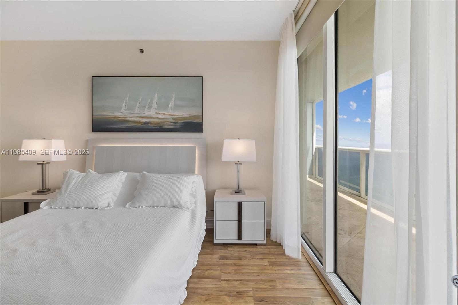 image Beach Club 213