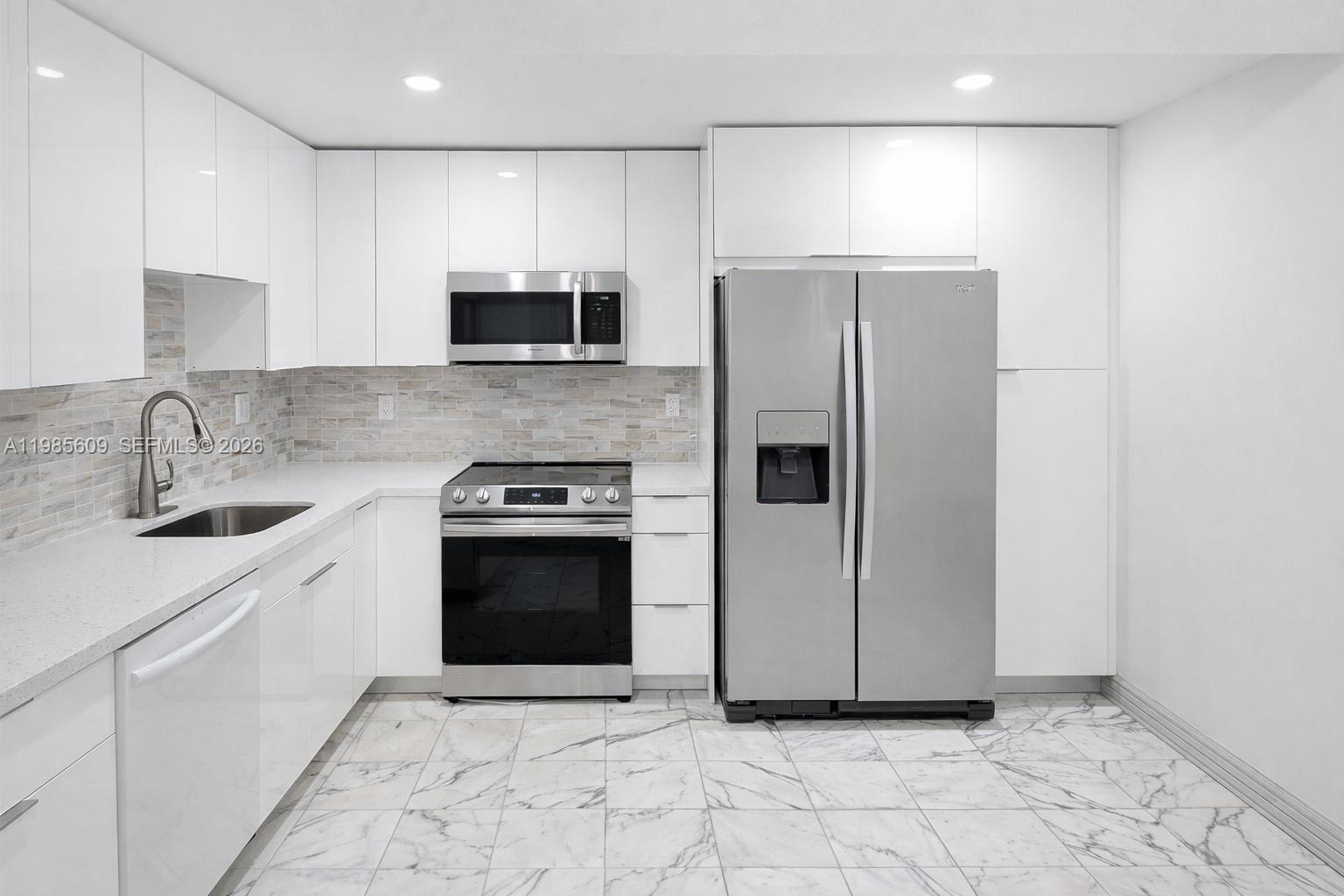 image Winston Towers 7008