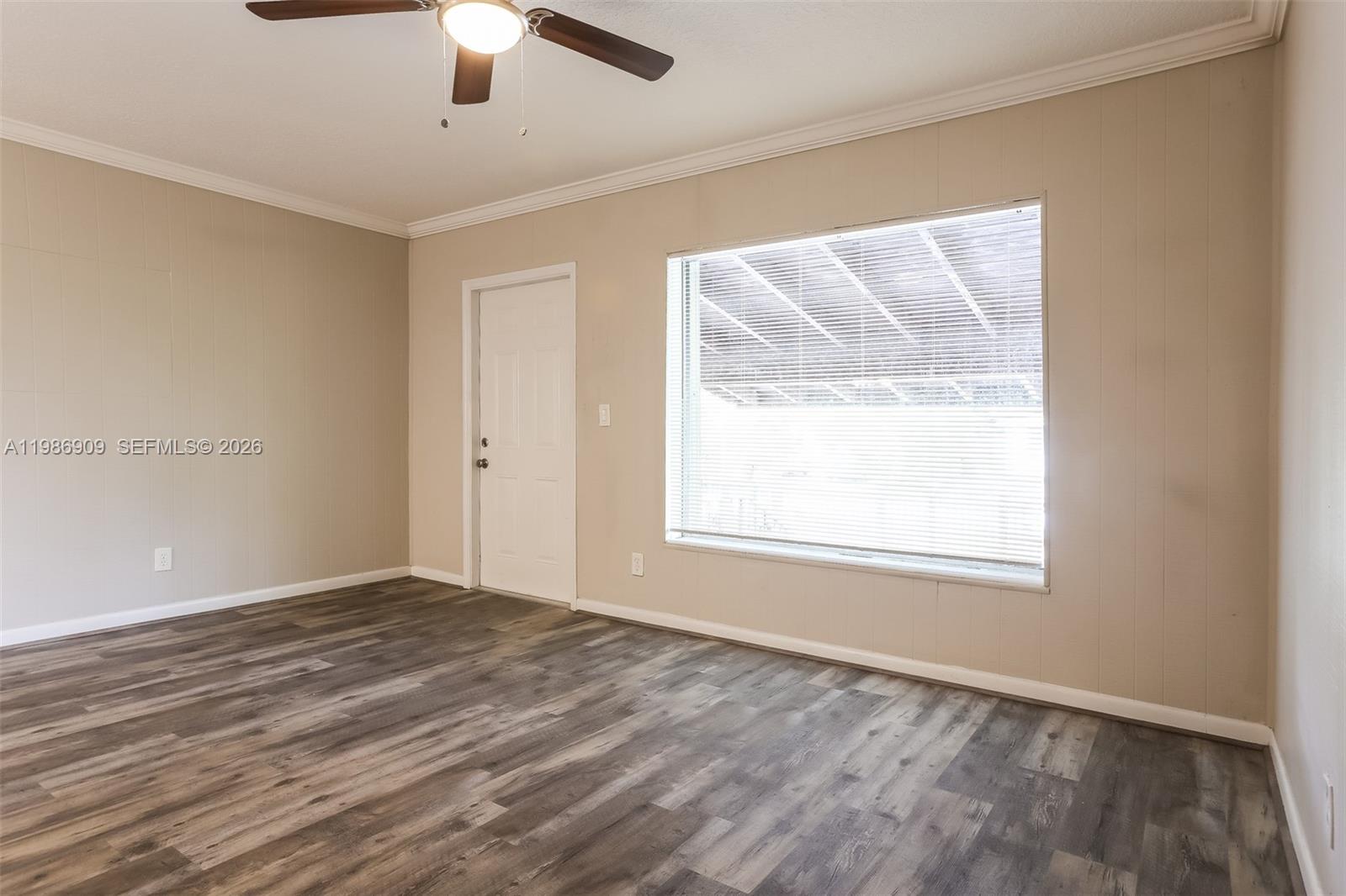 1078 NE 157th St North Miami Beach, FL 33162