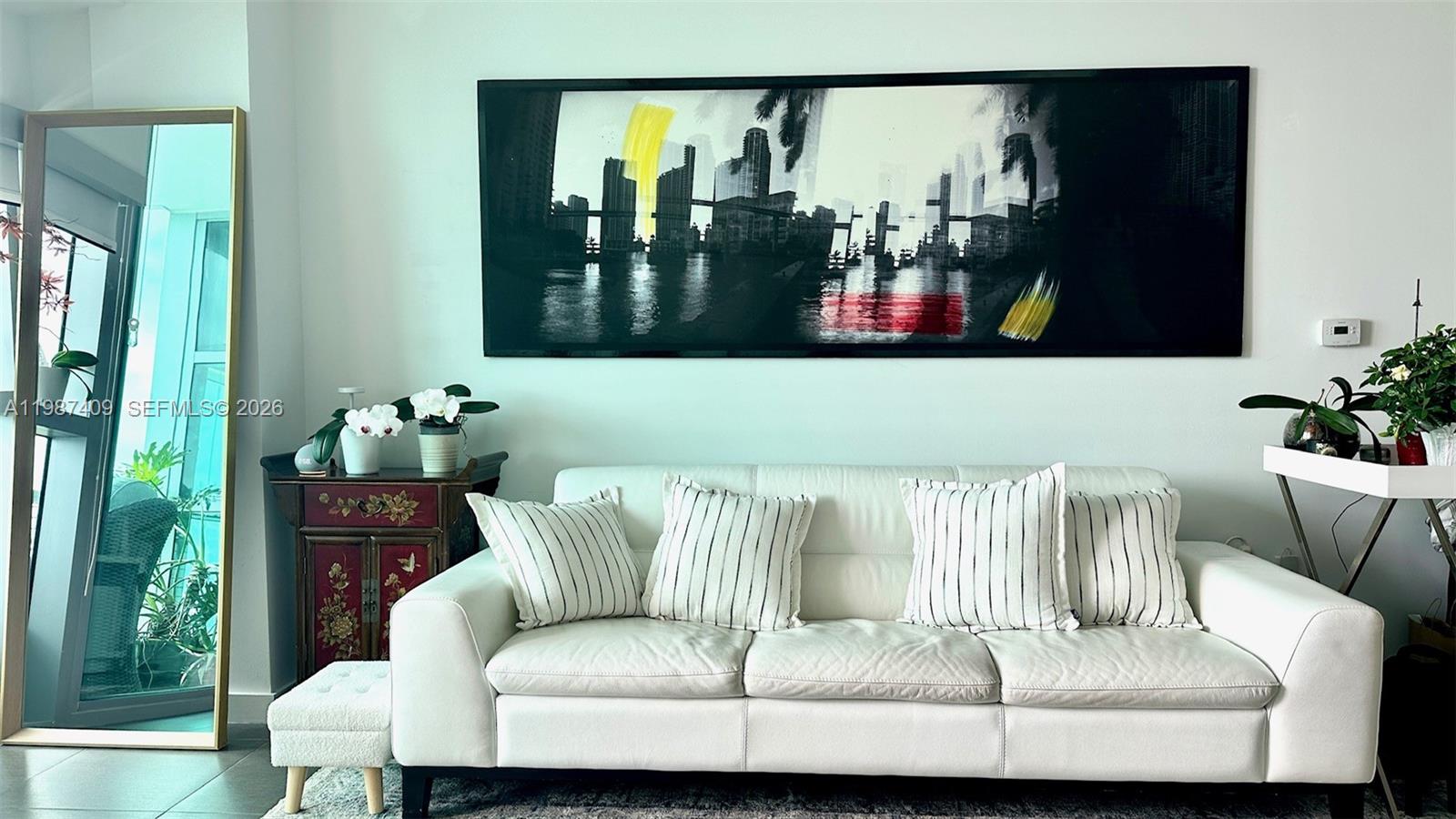 image 4 Midtown4
