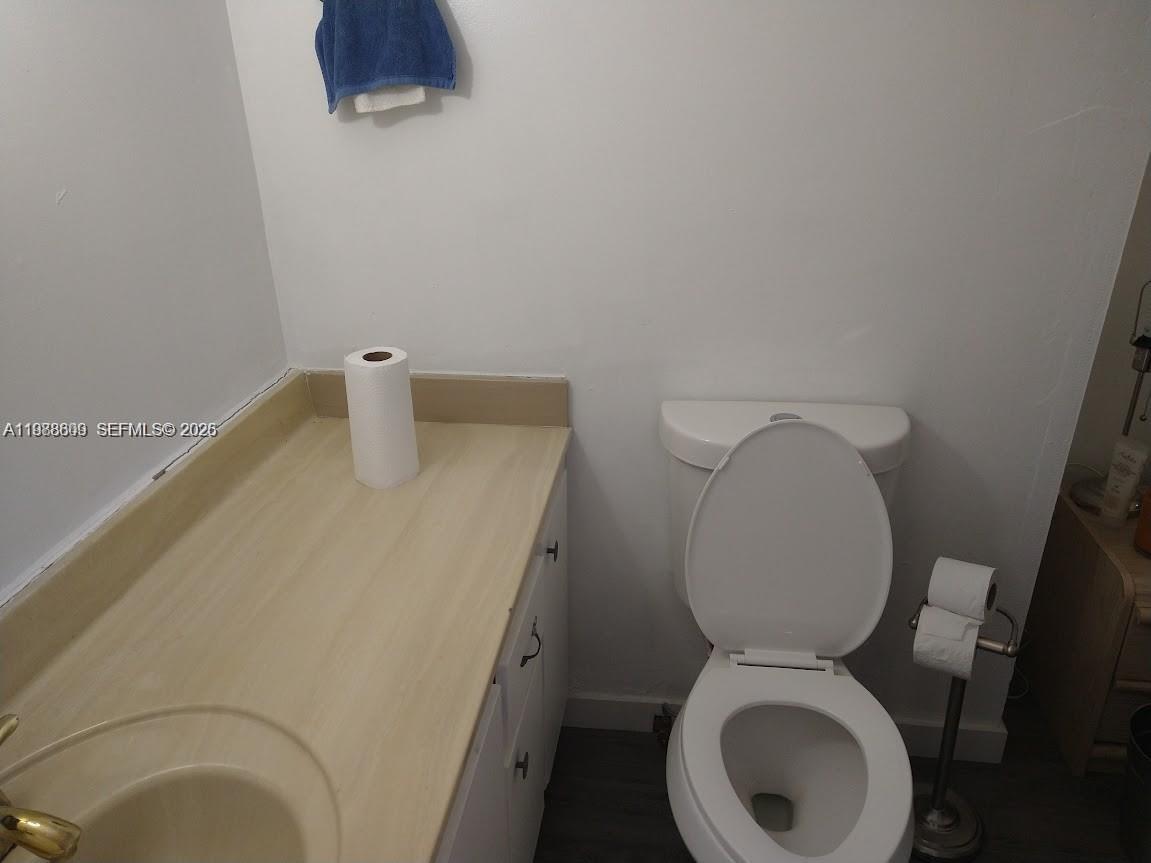 6039 Collins Ave #1710 Miami Beach, FL 33140