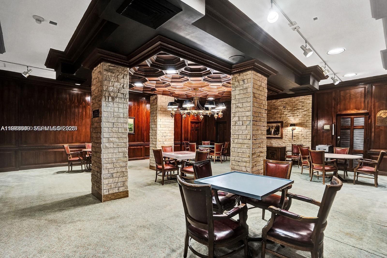 6039 Collins Ave #1710 Miami Beach, FL 33140