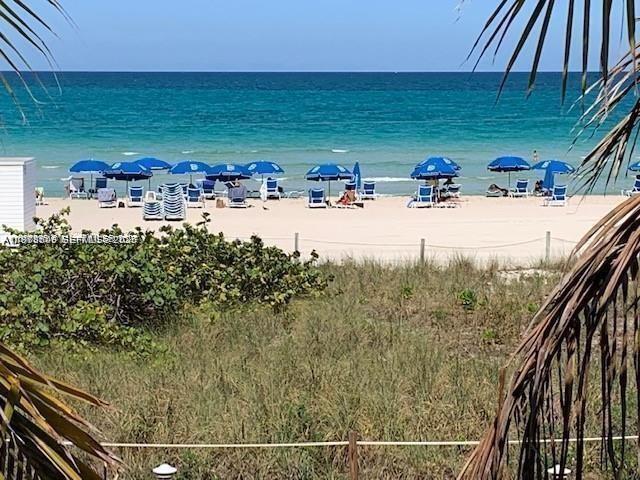 6039 Collins Ave #1710 Miami Beach, FL 33140