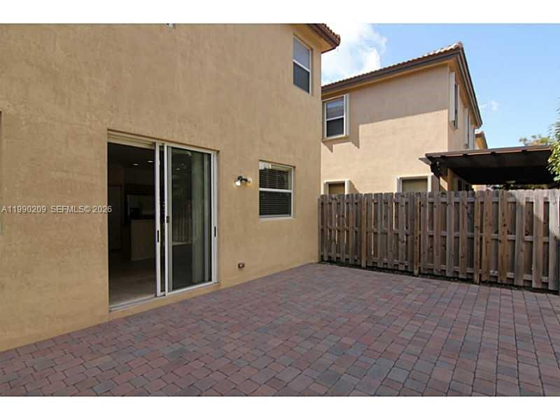 11277 NW 44th Ter Doral, FL 33178