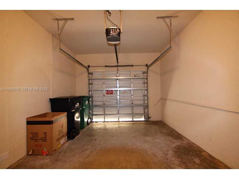 11277 NW 44th Ter Doral, FL 33178