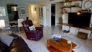 201 178th Dr #423 Sunny Isles Beach, FL 33160