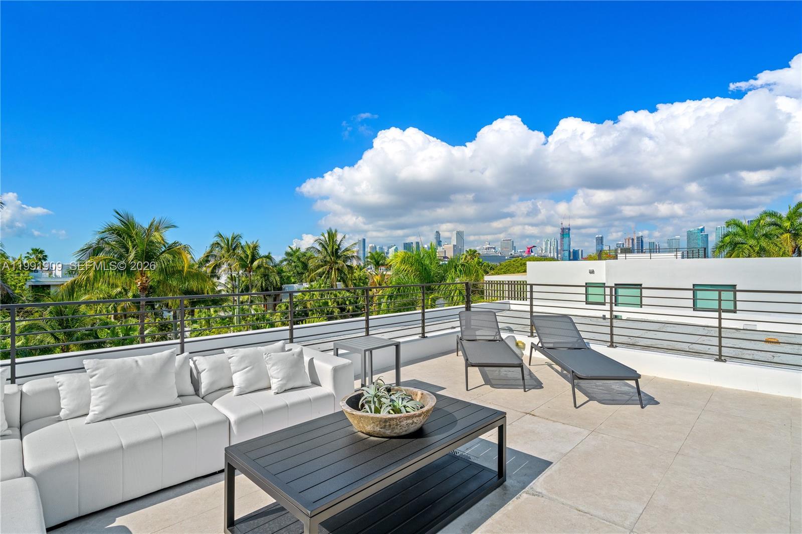 291 Palm Ave Miami Beach, FL 33139