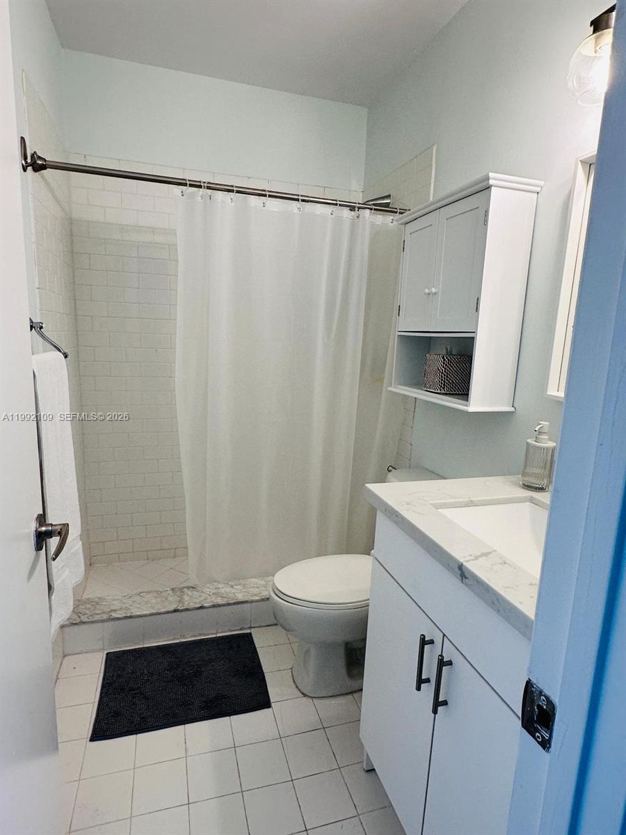 2525 SW 3rd Ave #1001 Miami, FL 33129