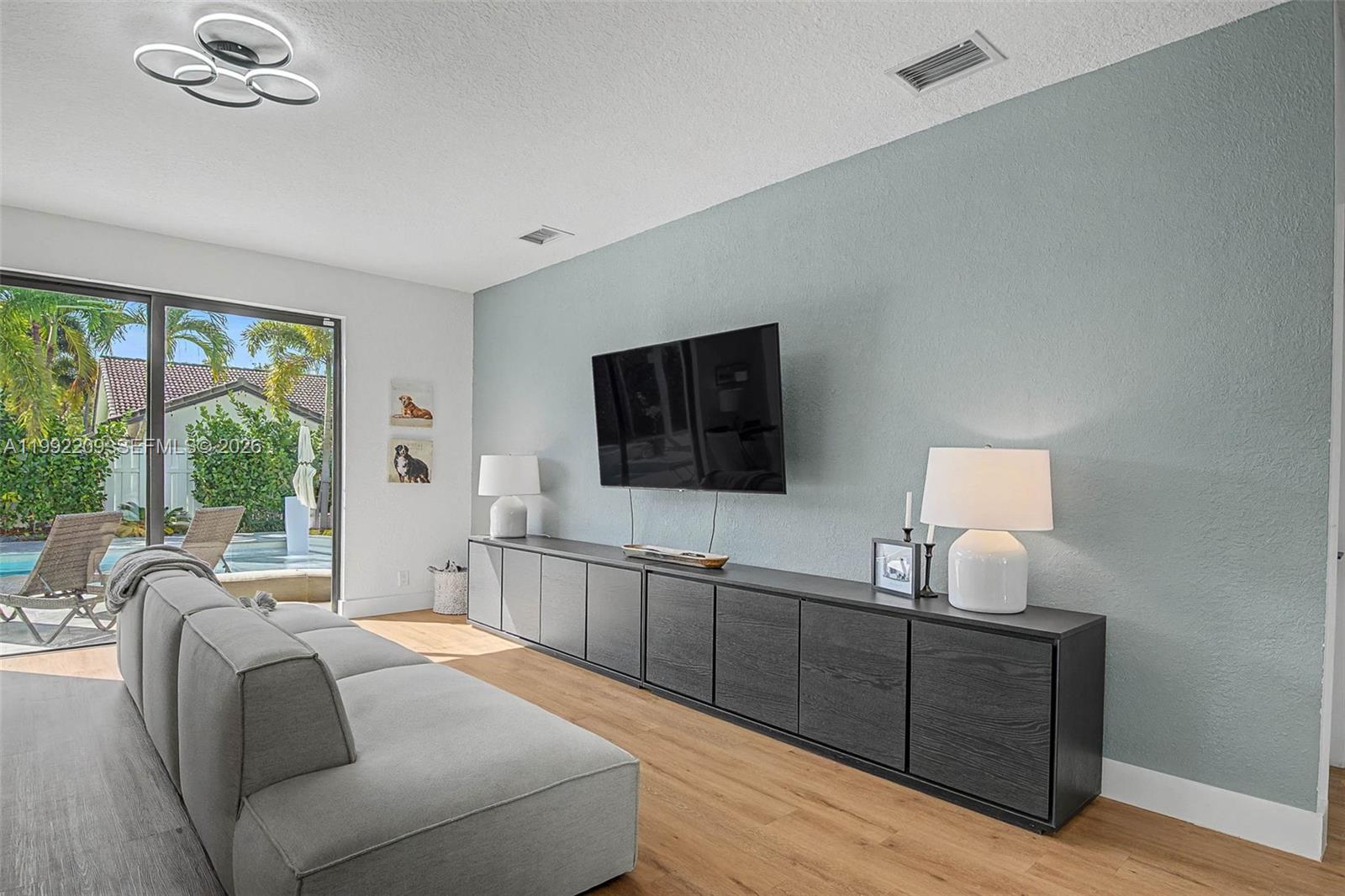 17504 SW 12th St Pembroke Pines, FL 33029