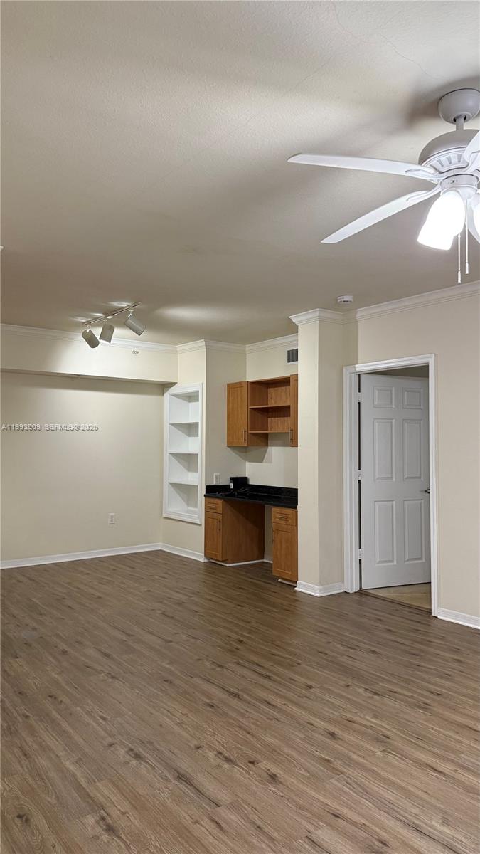 6458 Emerald Dunes Dr #108 West Palm Beach, FL 33411