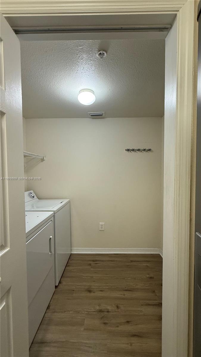 6458 Emerald Dunes Dr #108 West Palm Beach, FL 33411