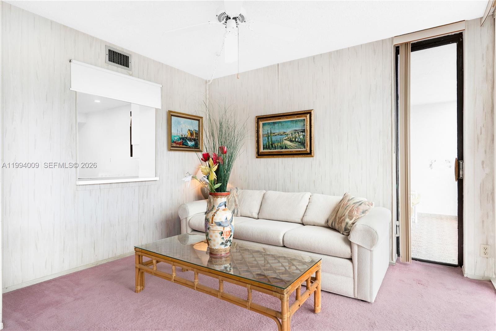 1000 Parkview Dr #822 Hallandale Beach, FL 33009