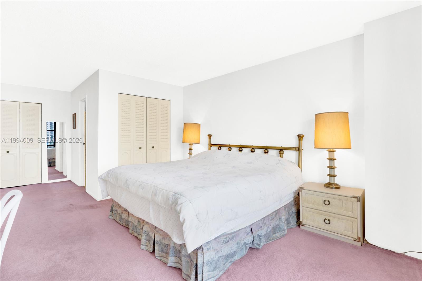 1000 Parkview Dr #822 Hallandale Beach, FL 33009