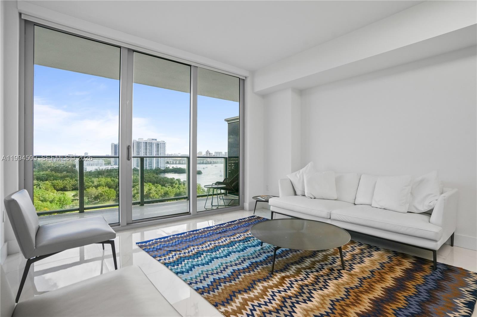 16385 NE Biscayne Blvd #1402 North Miami Beach, FL 33160