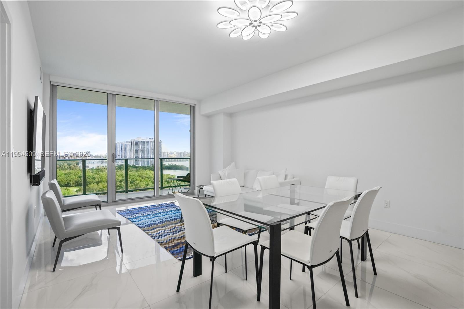 16385 NE Biscayne Blvd #1402 North Miami Beach, FL 33160