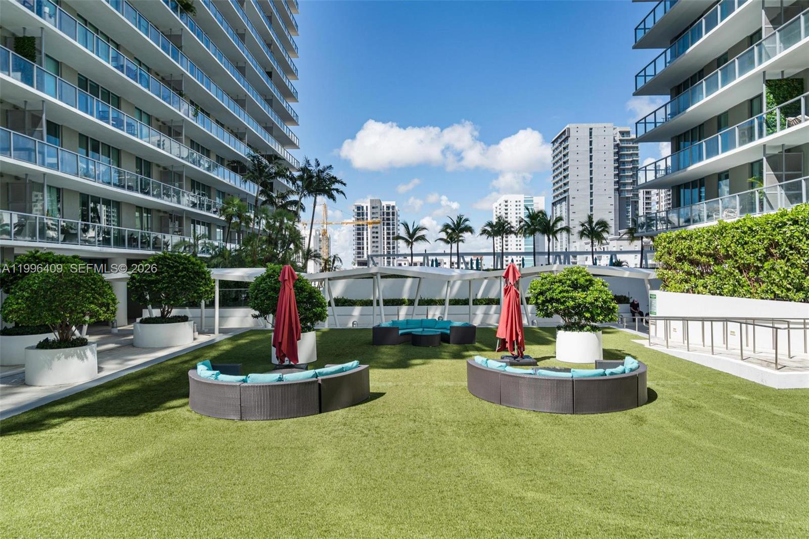 image Axis on Brickell North33