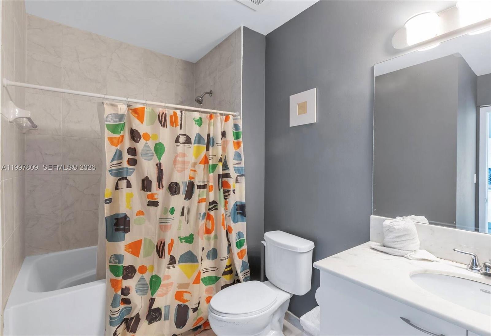 133 NE 2nd Ave #2015 Miami, FL 33132