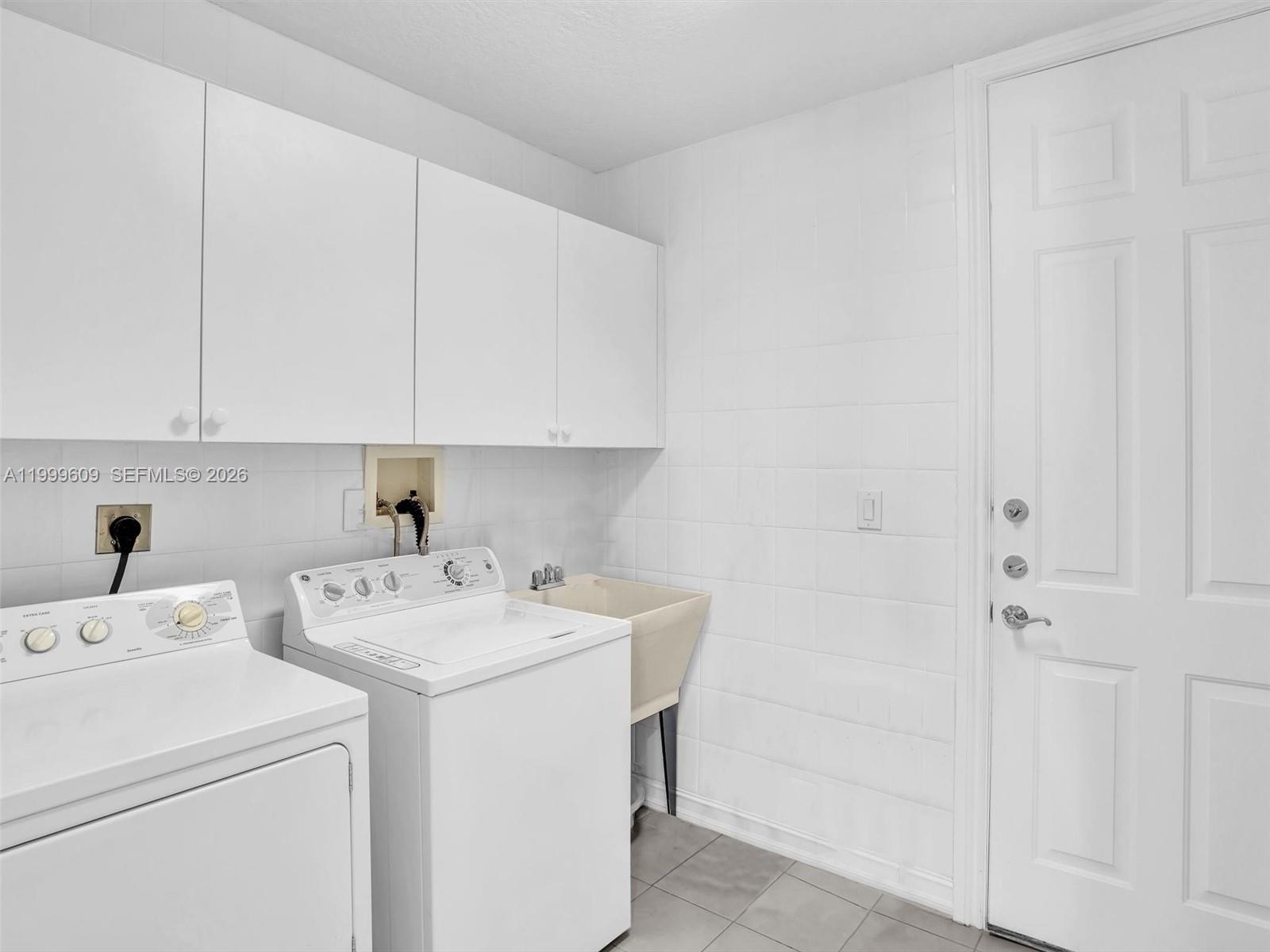 20780 NE 32nd Ave Aventura, FL 33180