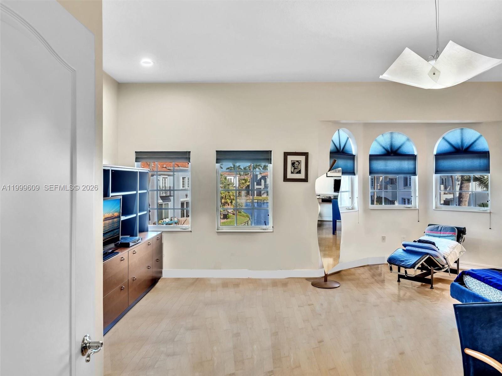 20780 NE 32nd Ave Aventura, FL 33180