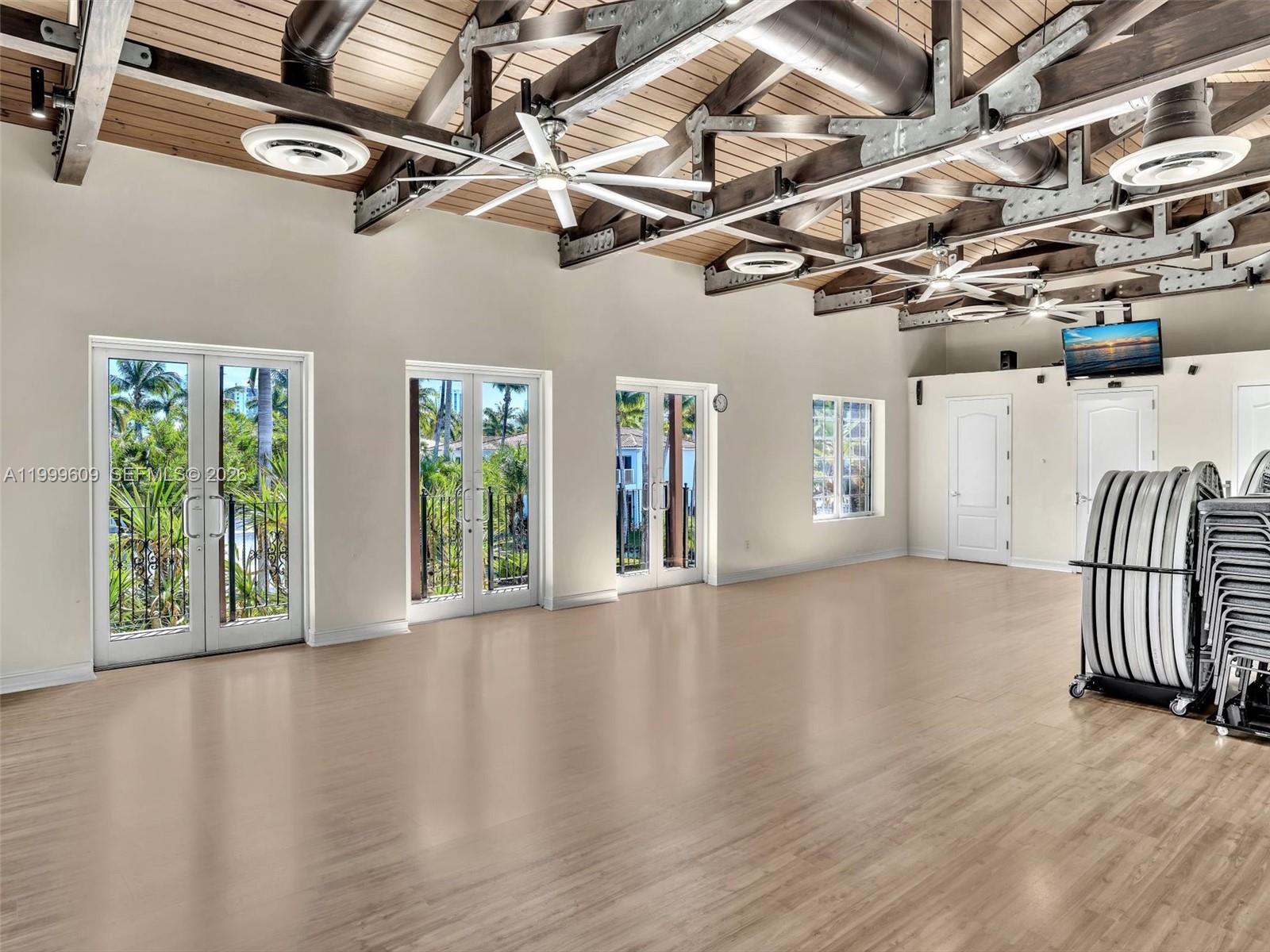 20780 NE 32nd Ave Aventura, FL 33180