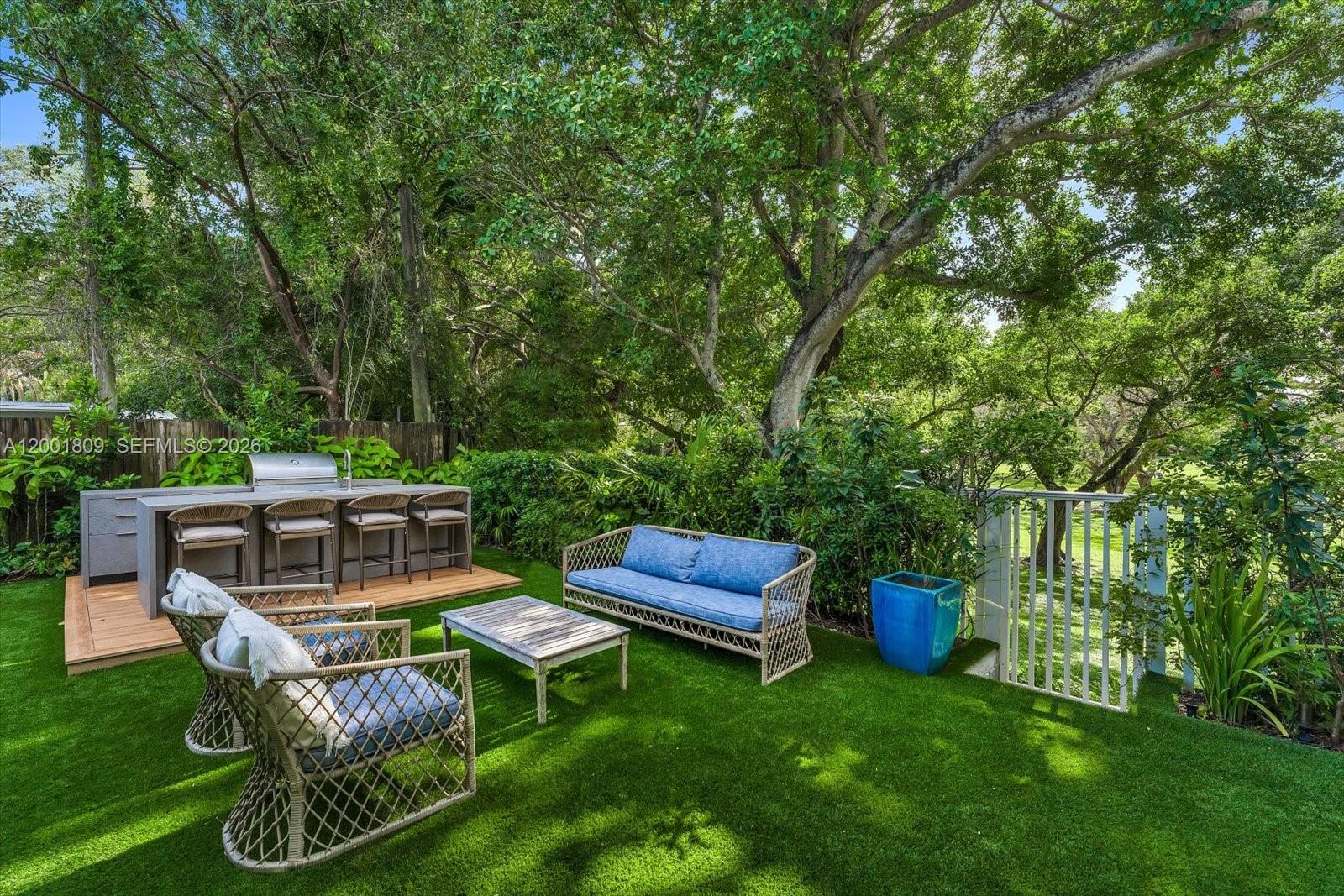 4090 Barbarossa Ave Miami, FL 33133