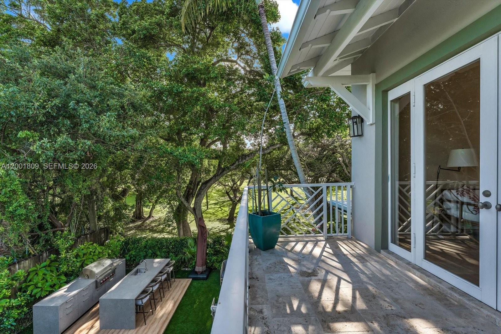 4090 Barbarossa Ave Miami, FL 33133