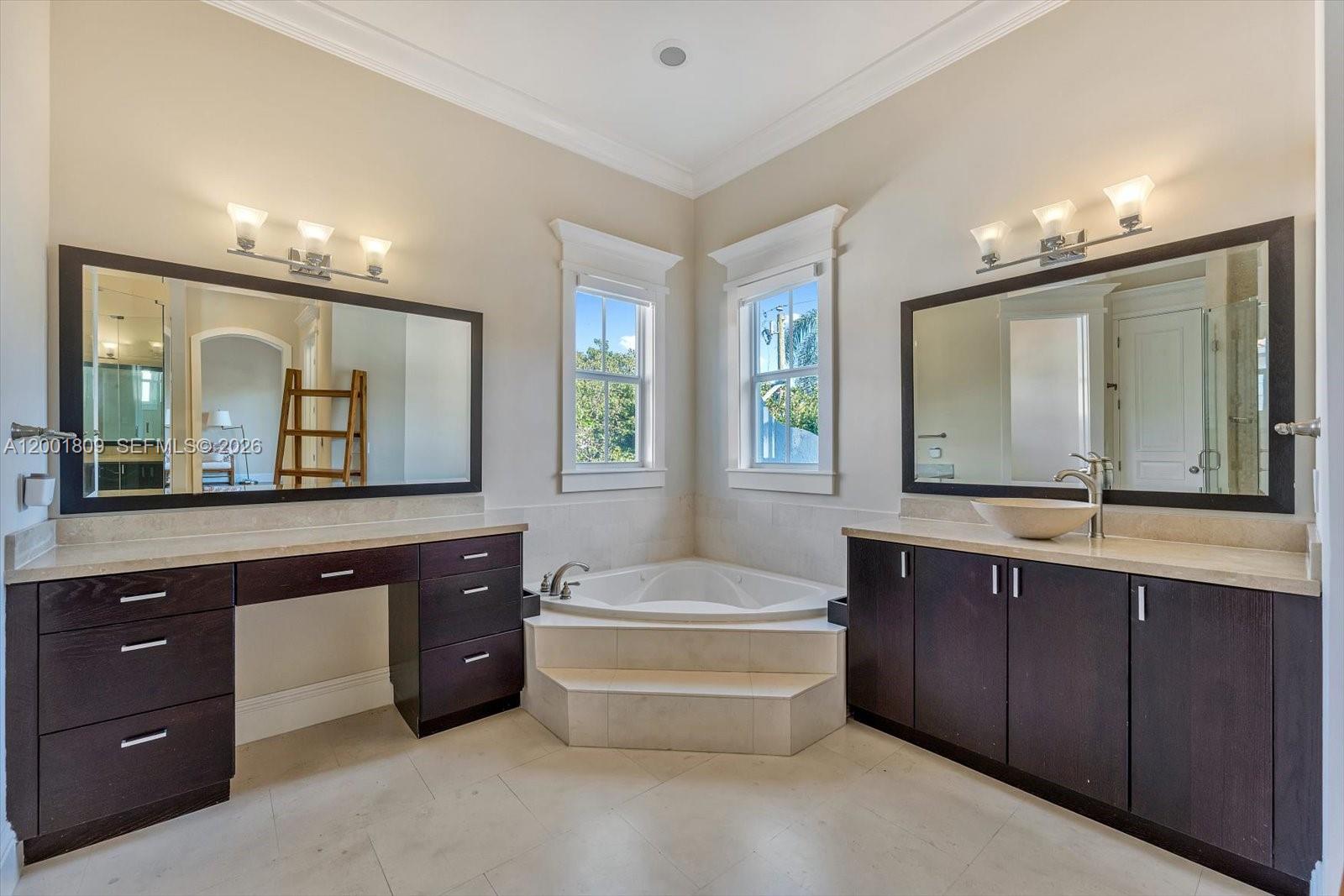 4090 Barbarossa Ave Miami, FL 33133