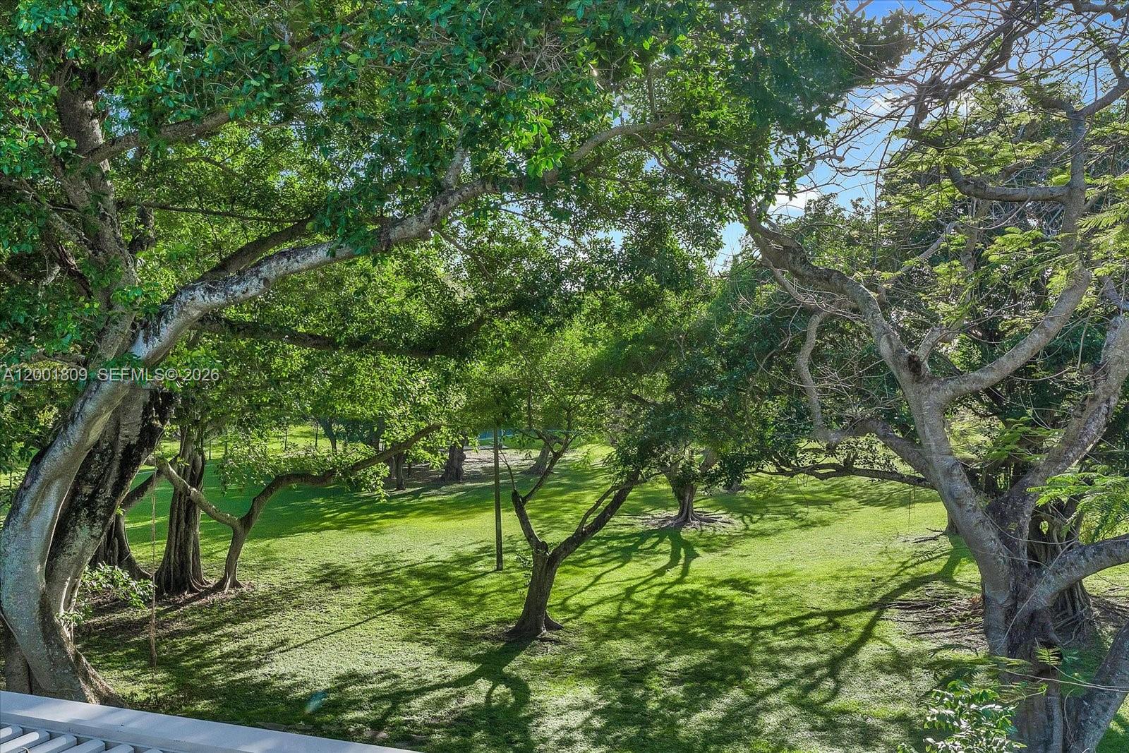 4090 Barbarossa Ave Miami, FL 33133