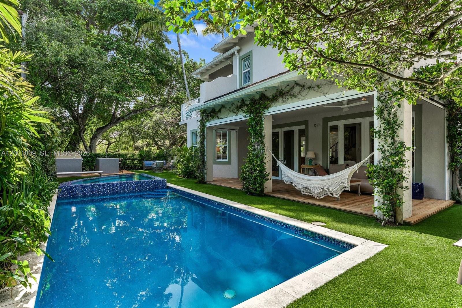 4090 Barbarossa Ave Miami, FL 33133