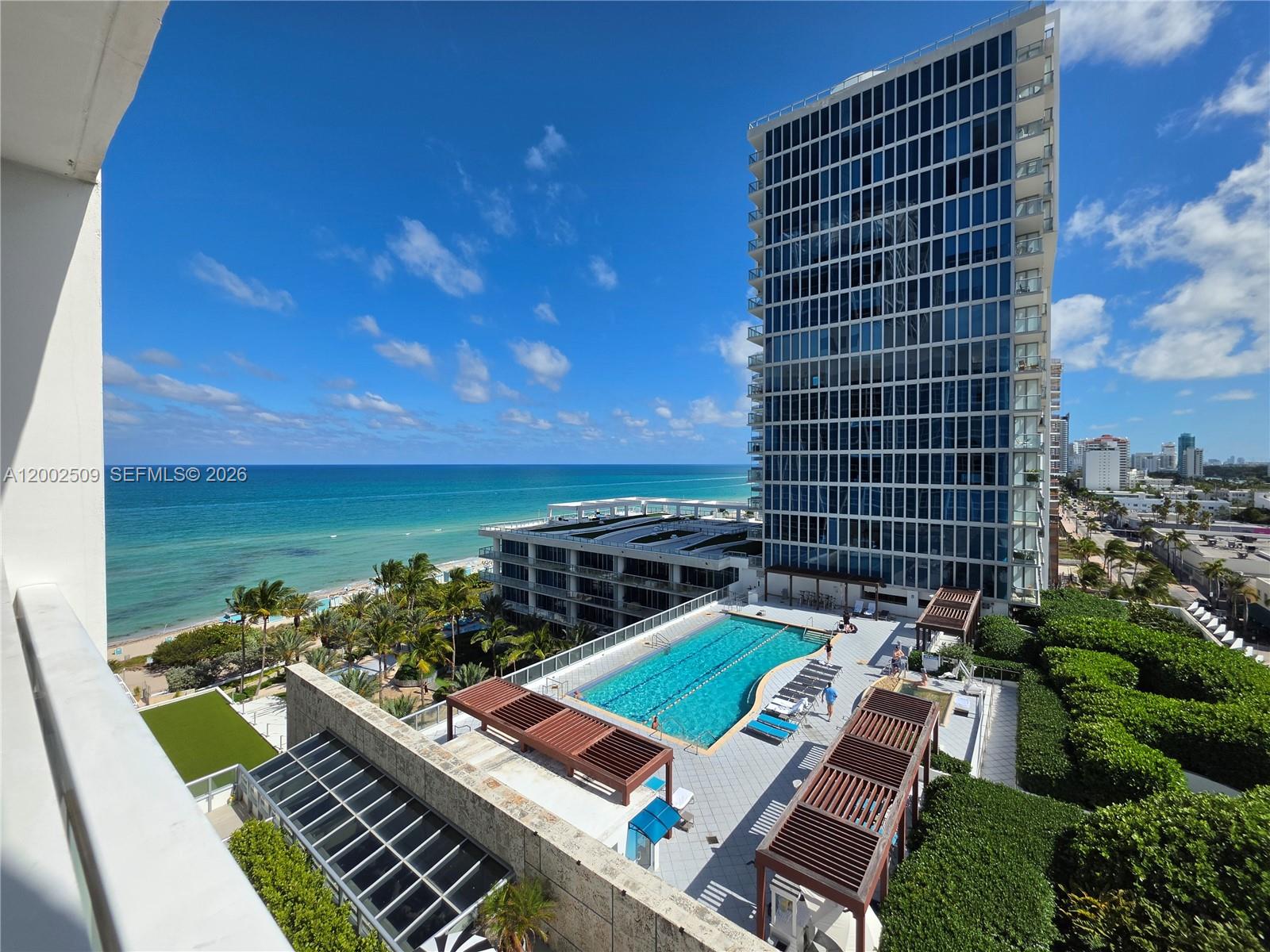 6801 Collins Ave #1014 Legal 1004 Door