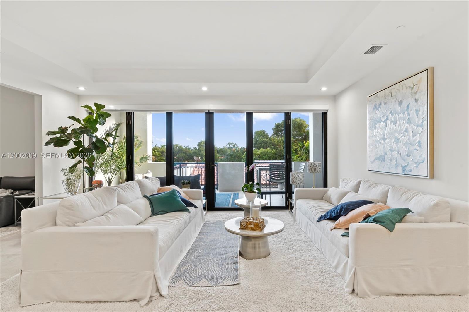 718 Valencia Ave #307