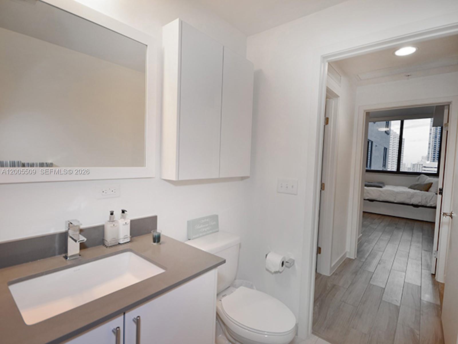 999 SW 1st Ave #1611 Miami, FL 33130