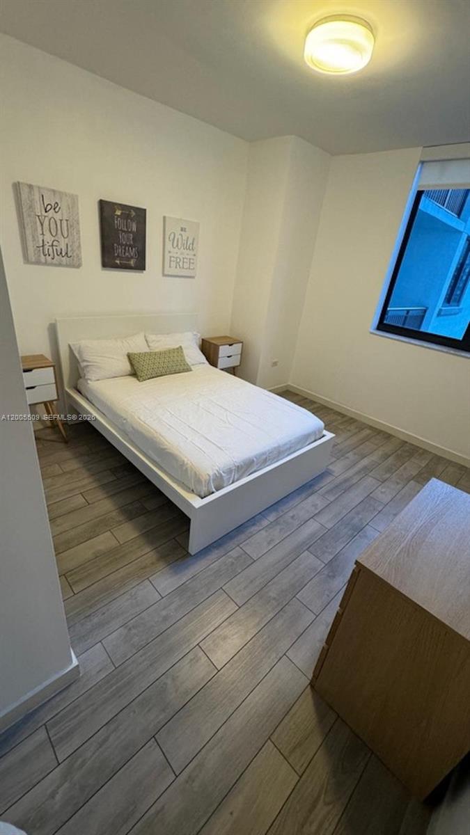 999 SW 1st Ave #1611 Miami, FL 33130