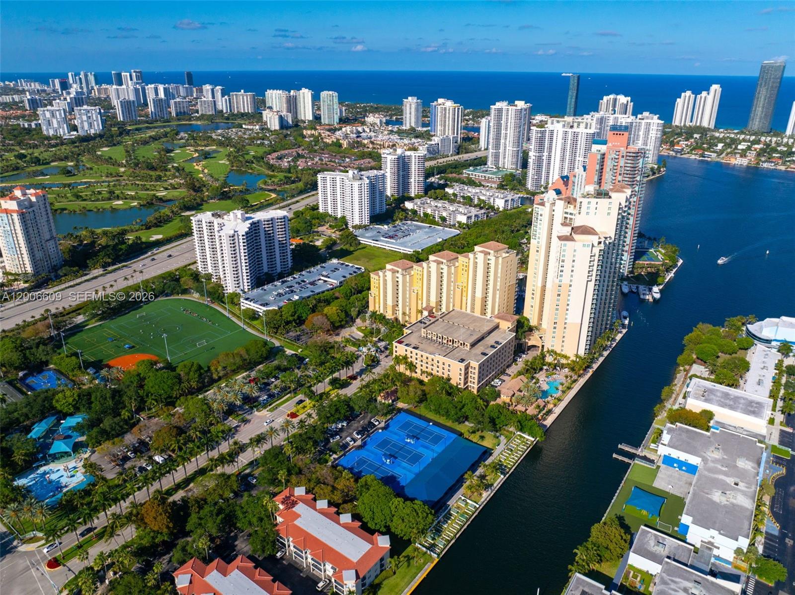image Aventura Marina 144