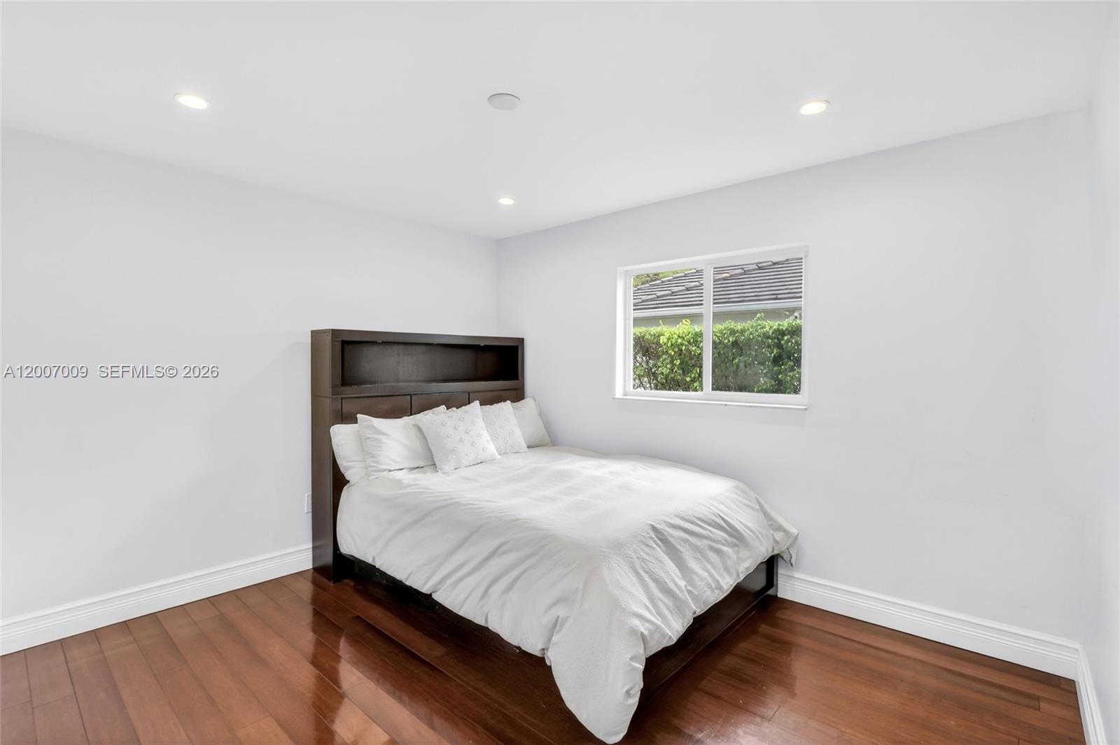 5106 S Le Jeune Rd Coral Gables, FL 33146