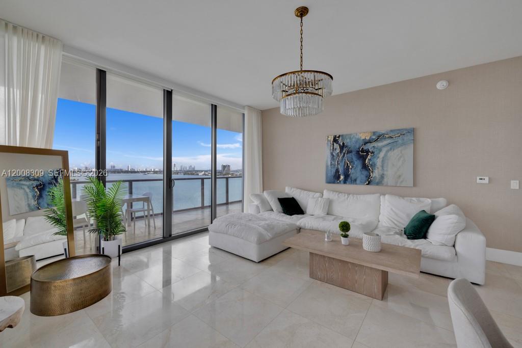 image Elysee Miami3