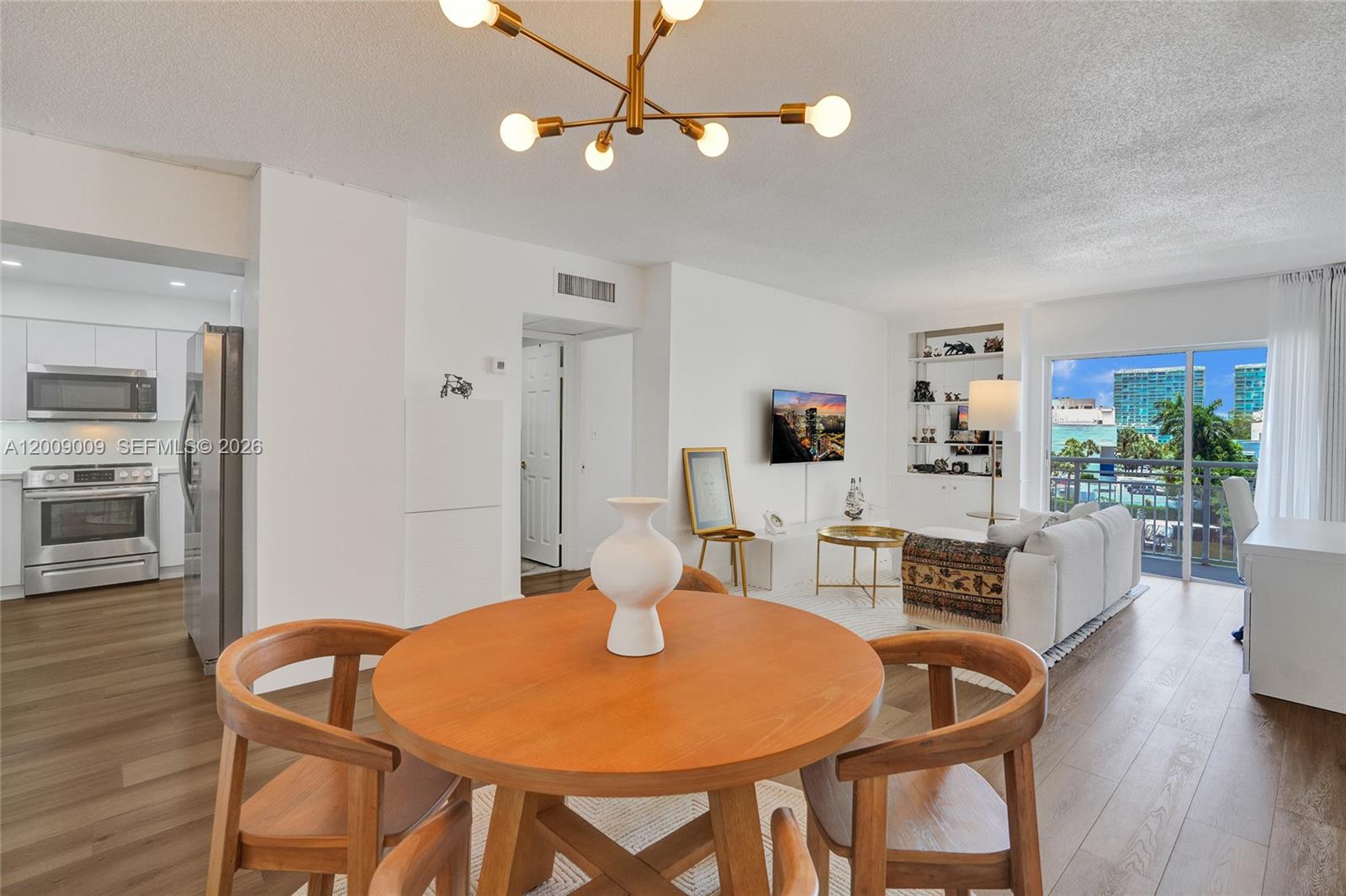 400 Kings Pt Dr #418