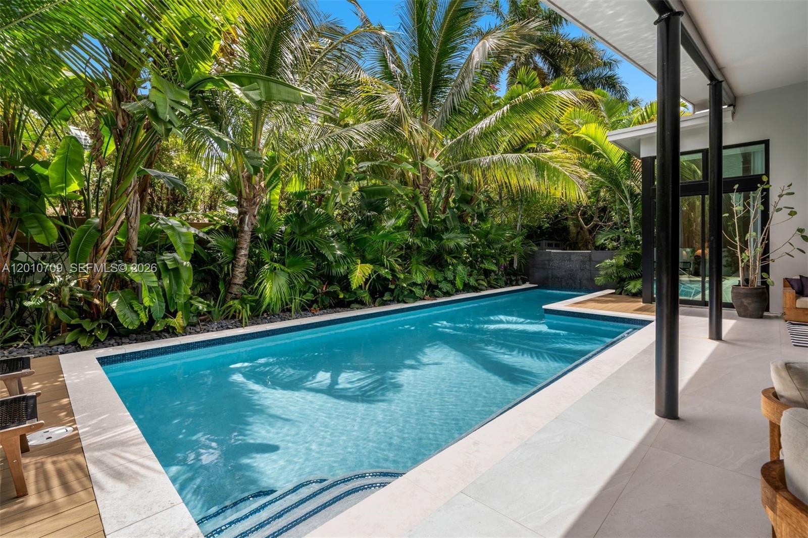 5225 La Gorce Dr Miami Beach, FL 33140